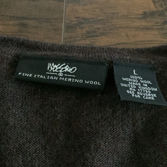 Mossimo Fine Italian Wool V Neck Sweater - Picture 2 of 7